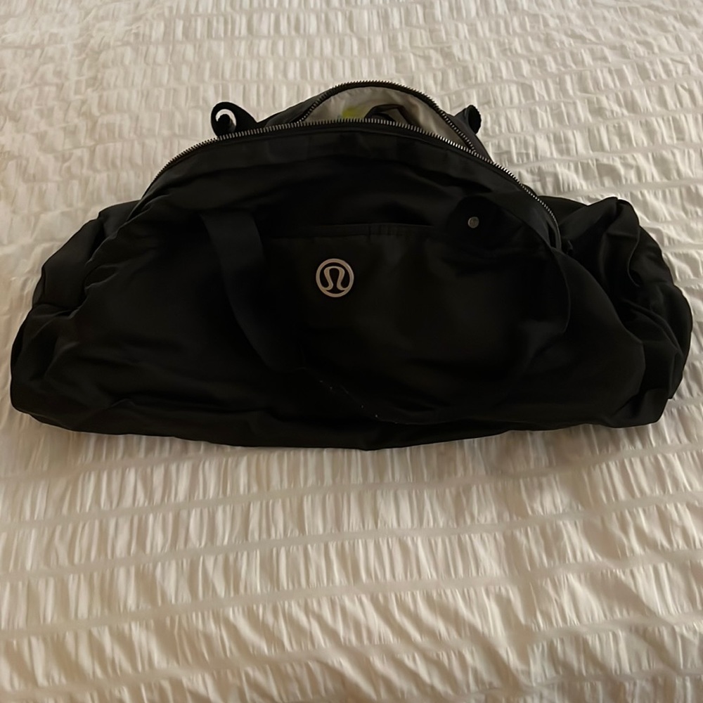 Lululemon gym bag